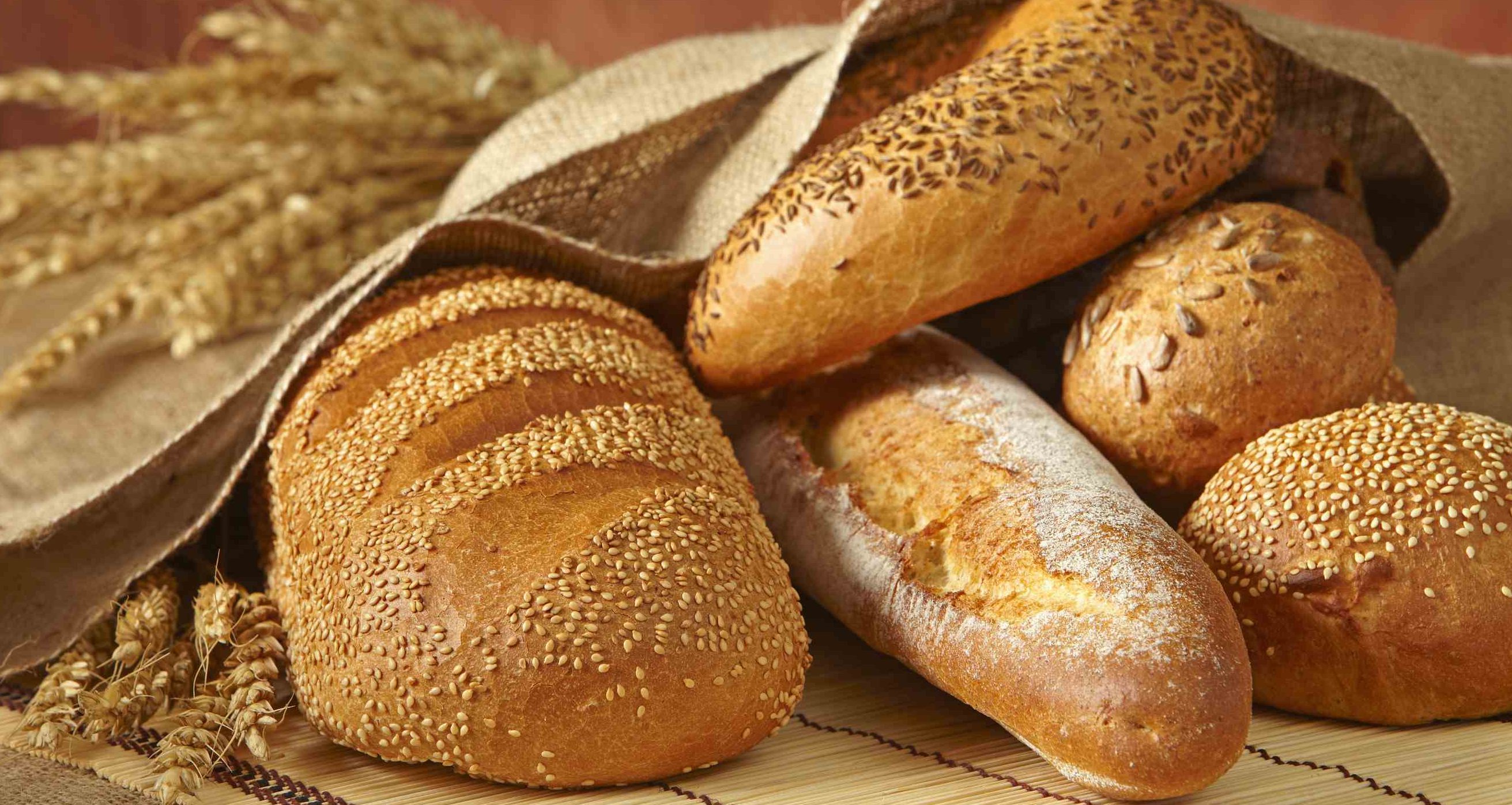 İstanbul’da bedava ekmek izdihamı