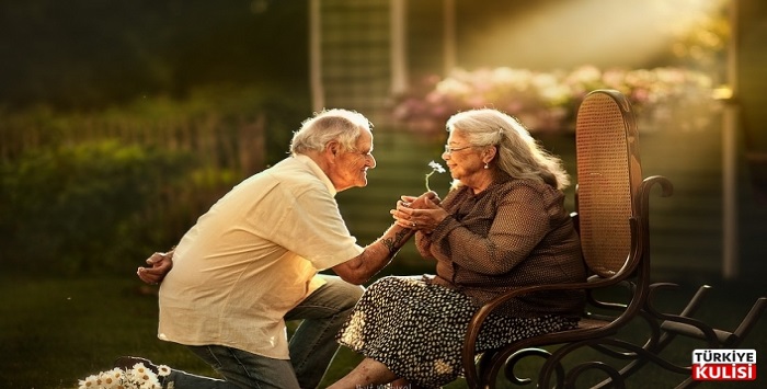 Kadınların erkeklerden daha uzun yaşamasının sırrı çözüldü