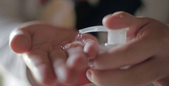 İncelenen 10 dezenfektanın 5’inde alkol çıkmadı!