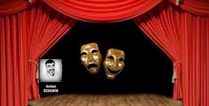 Tiyatro Ve Sosyal Hayat