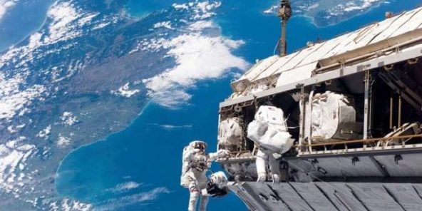 Uluslararası Uzay İstasyonundaki astronotlar uzay yürüyüşüne çıktı