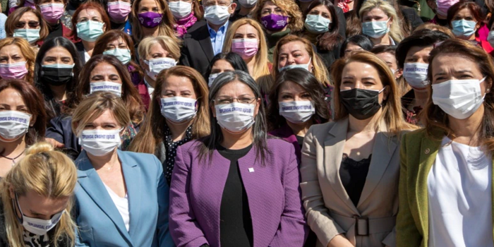 Kadınlar İstanbul Sözleşmesi için hukuk mücadelesi başlattı