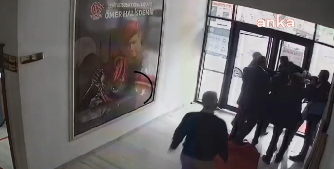 AKP’li Belediye Başkanı vatandaşı döverken çekilen görüntüleri ortaya çıktı