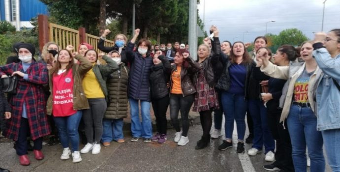 Mitsuba işçisi kadınlar: “Evde de işte de biz hep mücadele ediyoruz”