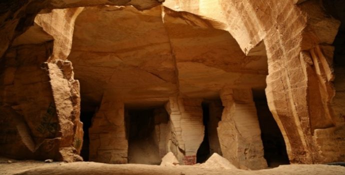 Bazda mağaraları, tarihi değiştiriyor