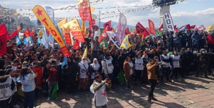 Newroz coşkusu, dillerde ‘barış’ çağrısı