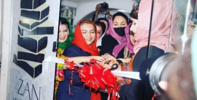 Taliban’a meydan okuyan kadınlar: Var olmayı seçiyoruz