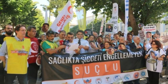 Sağlıkta şiddete tepki