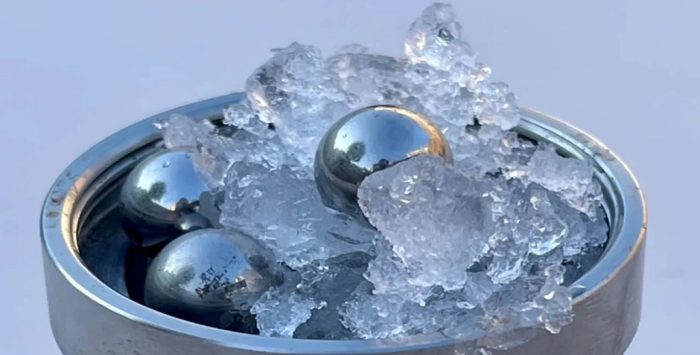 Kimsenin beklemediği yeni keşif: Yeni bir buz türü keşfedildi