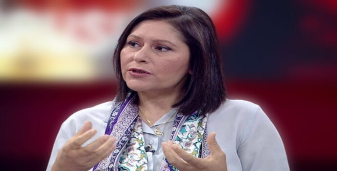 Anayasa Hukuku Profesörü Şule Boyunsuz, üniversiteden istifa ederek CHP’ye başvuru yaptı