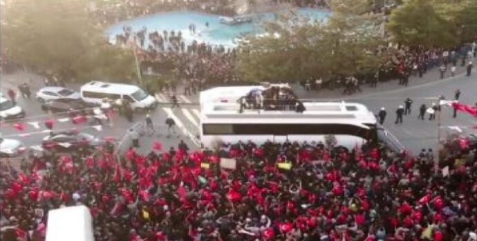 Ekrem İmamoğlu’na provokasyona tepkiler: Sorumlu sürekli tehdit eden iktidar