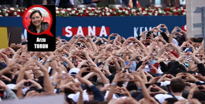 Yelkenleri indirmek yok