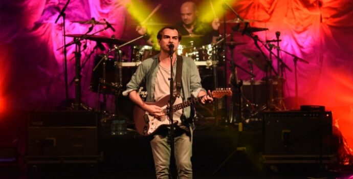 Mor ve Ötesi, Kılıçdaroğlu’na destek mesajı yayınladı