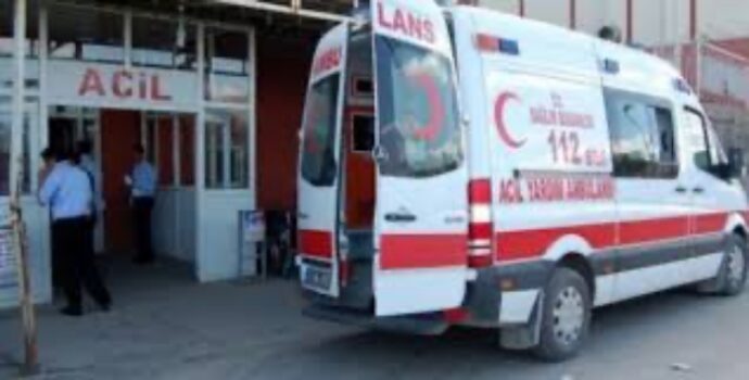 Trabzon’da Öğrenciler Gıda Zehirlenmesi Şüphesiyle Hastaneye Kaldırıldı