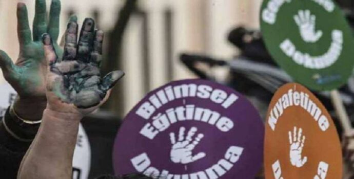 Veli-Der’den Sert Uyarı: “Zorunlu, Bilimsel ve Laik Eğitime Dokunmayın!”