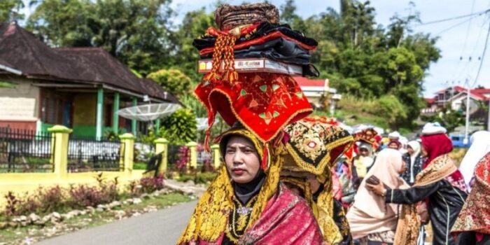 Anaerkil bir toplum, Minangkabau kadınlarının gücü