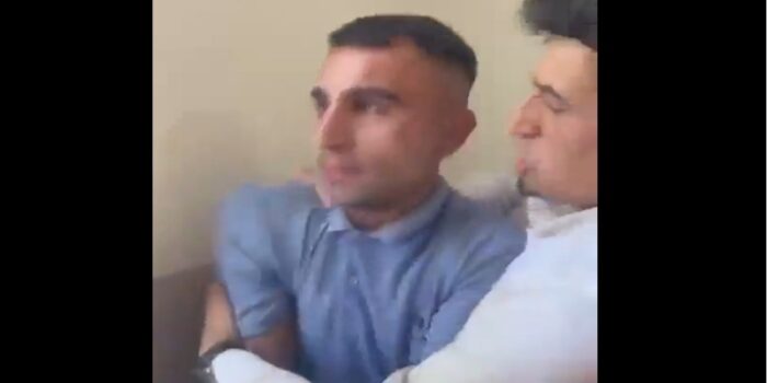 Kız kardeşinin okumasını istemeyen abi okul bastı…