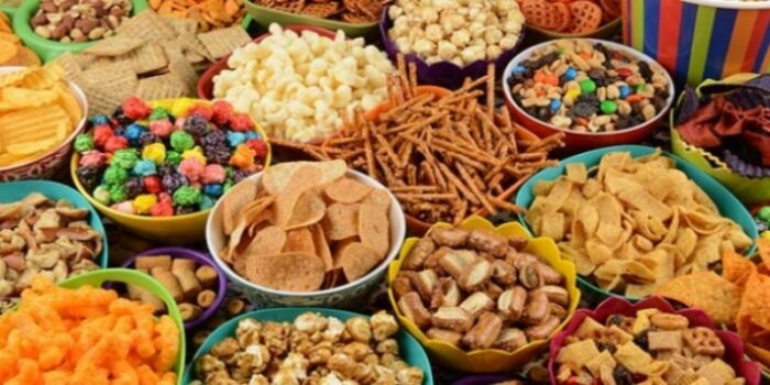 İşlenmiş et ve abur cubur, sigara kadar zararlı ve bağımlılık yapıcı olabilir