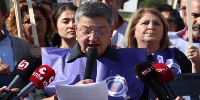 TTB Başkanı Fincancı: Sağlıkta kriz giderek derinleşiyor, ya derhâl gerçekçi adımlar atın ya da istifa edin