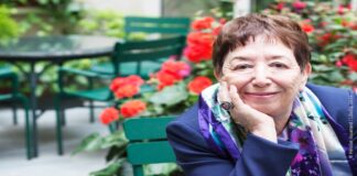 “Oya Baydar: Vicdanını yitirmiş dünyanın vicdanını savunmak mümkün mü?”