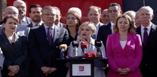 YSK önünde CHP’nin açıklamaları: Ölü seçmenlerin oy kullanması ve çifte standart eleştirisi