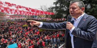 CHP’nin Gebze’deki “Geçinemiyoruz” Mitingi: Ekonomik Sıkıntılar Meydanlara Taşınıyor