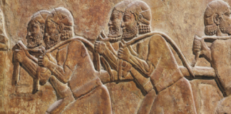 İnsanlığın Tanrılar İçin Bir Hizmet Sınıfı Olarak Yaratıldığına Dair Eski Mitolojilerdeki Temalar