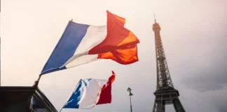 Fransa’da Yeni Bir Siyasal Yarılma: Genç Kadınlar Sol’da, Genç Erkekler Sağ’da