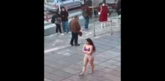 İran’da Cesur Protesto: Üniversite Önünde Tacize Karşı Soyunan Kadın Gözaltına Alındı