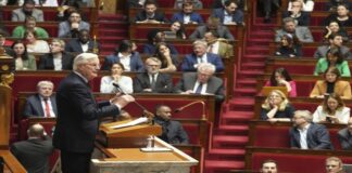 Fransa Hükümeti Çöküşün Eşiğinde: Ne Olacak?