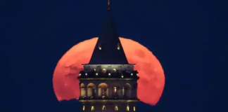 Ay’ın Gerçek Yaşı: Ay Beklenenden Baha Yaşlı