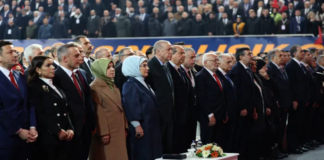 AK Parti’de ‘Demokrasi Oyunu’: 2028’e Hazırlanan Yönetimde Erdoğan Belirleyici