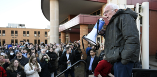 Senatör Bernie Sanders’ın Oligarşiye Karşı Direniş Turu: