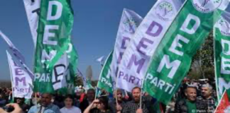 DEM Parti’den Gazetecilere Destek: ‘Gazetecilik Suç Değildir!’