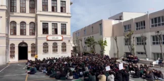 Liselerde İsyan: Proje Okulları Protestosu ve Öğrenci Dayanışması