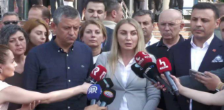 CHP Genel Başkanı Özgür Özel ve Dilek İmamoğlu’ndan Hastane Önünde Destek Açıklaması