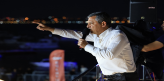 Özgür Özel’den AK Parti’ye: “Kuruluş Yıldönümü Hediyen Geliyor, Yarın 12’yi Bekle”