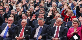 CHP’nin 22’nci Olağanüstü Kurultayı: Özgür Özel Yeniden Genel Başkan