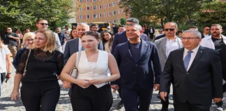 Özgür Özel, Ferdi Zeyrek’in Kızına Üniversite Kaydında Eşlik Etti