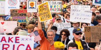 “Kral Yok” Hareketi: Amerikan Sokaklarında Alçakgönüllü Bir Direniş