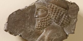 Ölümsüzler: Pers İmparatorluğu’nun Ebedi Ordusu ve İktidarın Gölgesi