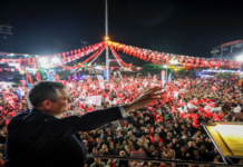 CHP’nin Mitingleri Sadece Bir Eylem Değil, Otoriter Sıkışmaya Karşı Siyasetin Ayakta Kalma Çabası