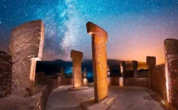 Göbekli Tepe’den Berlin’e: “Gebaute Gemeinschaft” (İnşa Edilmiş Topluluk) Sergisi Yerleşik Hayatın Kodlarını Tartışmaya Açıyor