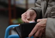 Faize Üç Kat Kaynak, Yoksula Kırıntı: Türkiye’de Sosyal Yardım Tartışması Büyüyor