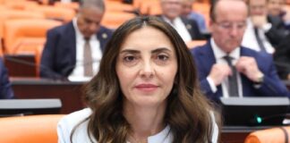 CHP’de İmzasız Yazı Krizi: “Korkuyorsunuz, Parti Meclisi’ni Toplayamıyorsunuz”