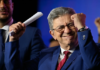 Mélenchon’dan Güç Gösterisi: Fransa’da Yeni Cumhuriyet Tartışması Büyüyor