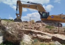 Akbelen’de Hukuk Dururken Kepçeler Yürüyor