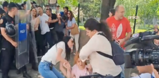 Öğretmenin Sesi Meclise Ulaşmadan Polis Bariyerine Çarptı