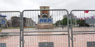 Taksim’e Bir Kez Daha Bariyer Kuruldu