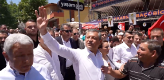 Özel’den Yol Ayrımı Mesajı